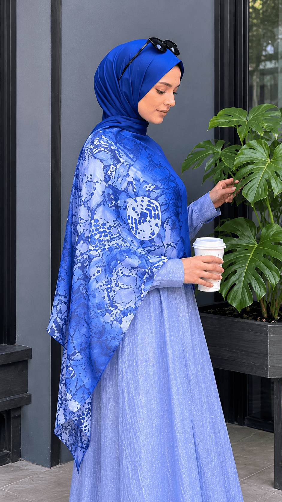Royal Blue White Porcelain Map hijab shawl - view 5