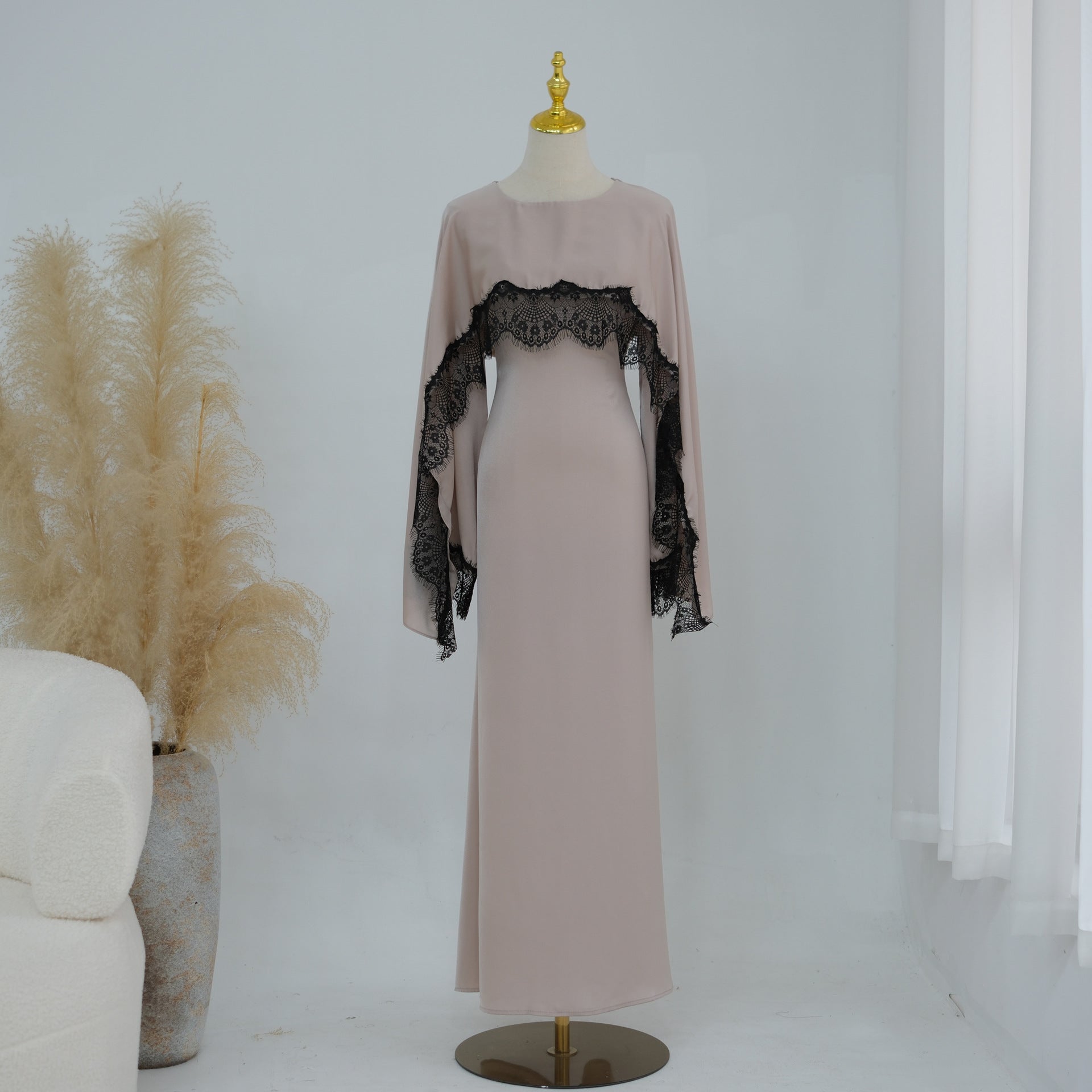 Lace Trim Abaya Dress - Neckline detail