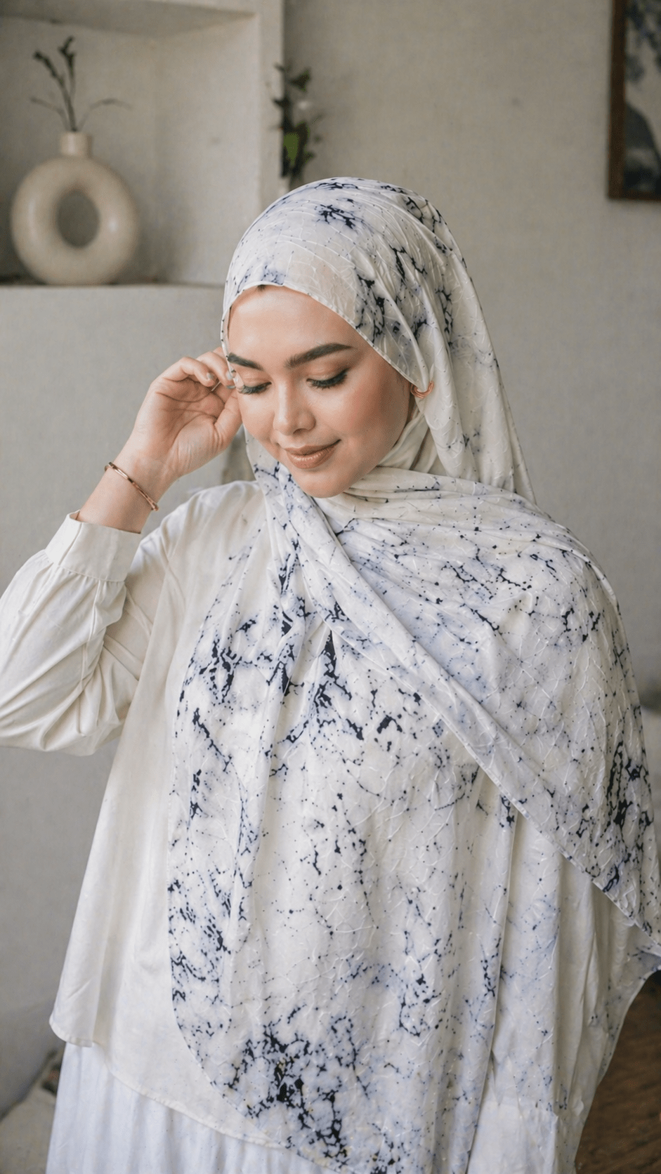 Marble Print hijab shawl - view 5