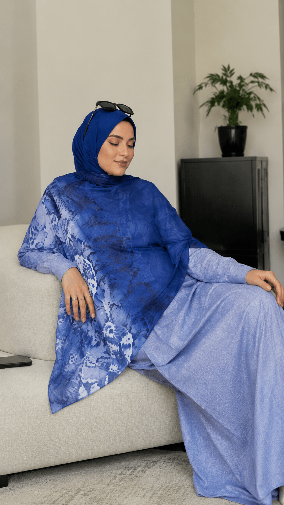 Royal Blue White Porcelain Map hijab shawl - view 3