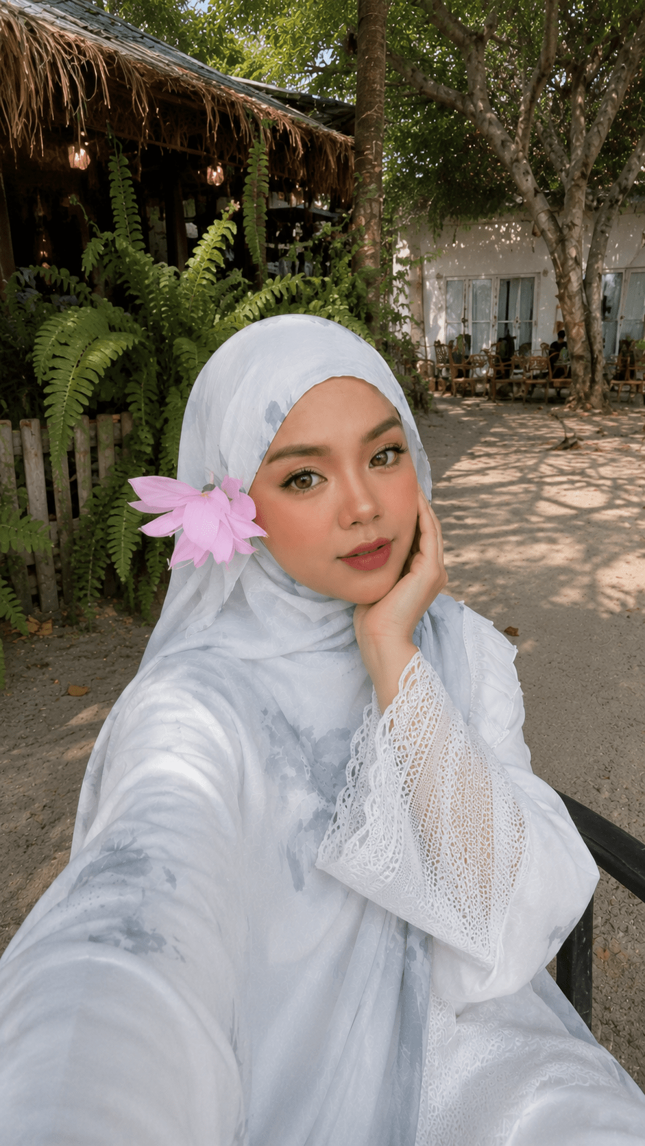 White Ink Wash Floral hijab shawl - view 3