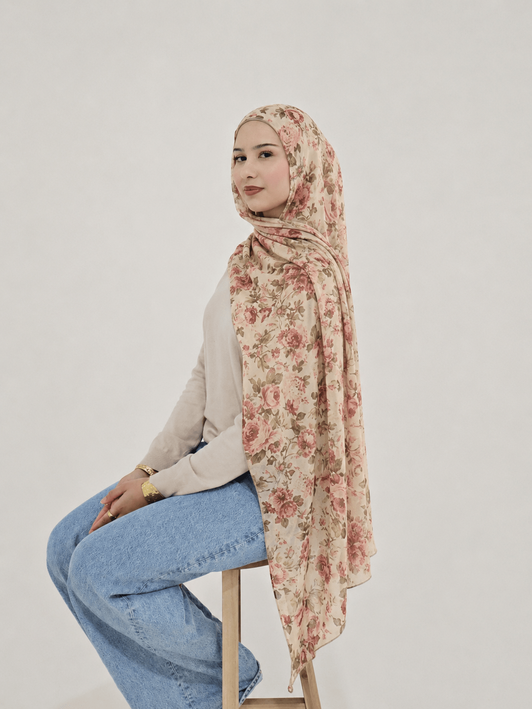 Vintage Rose Mercerized Cotton Hijab | Lunar Elegance