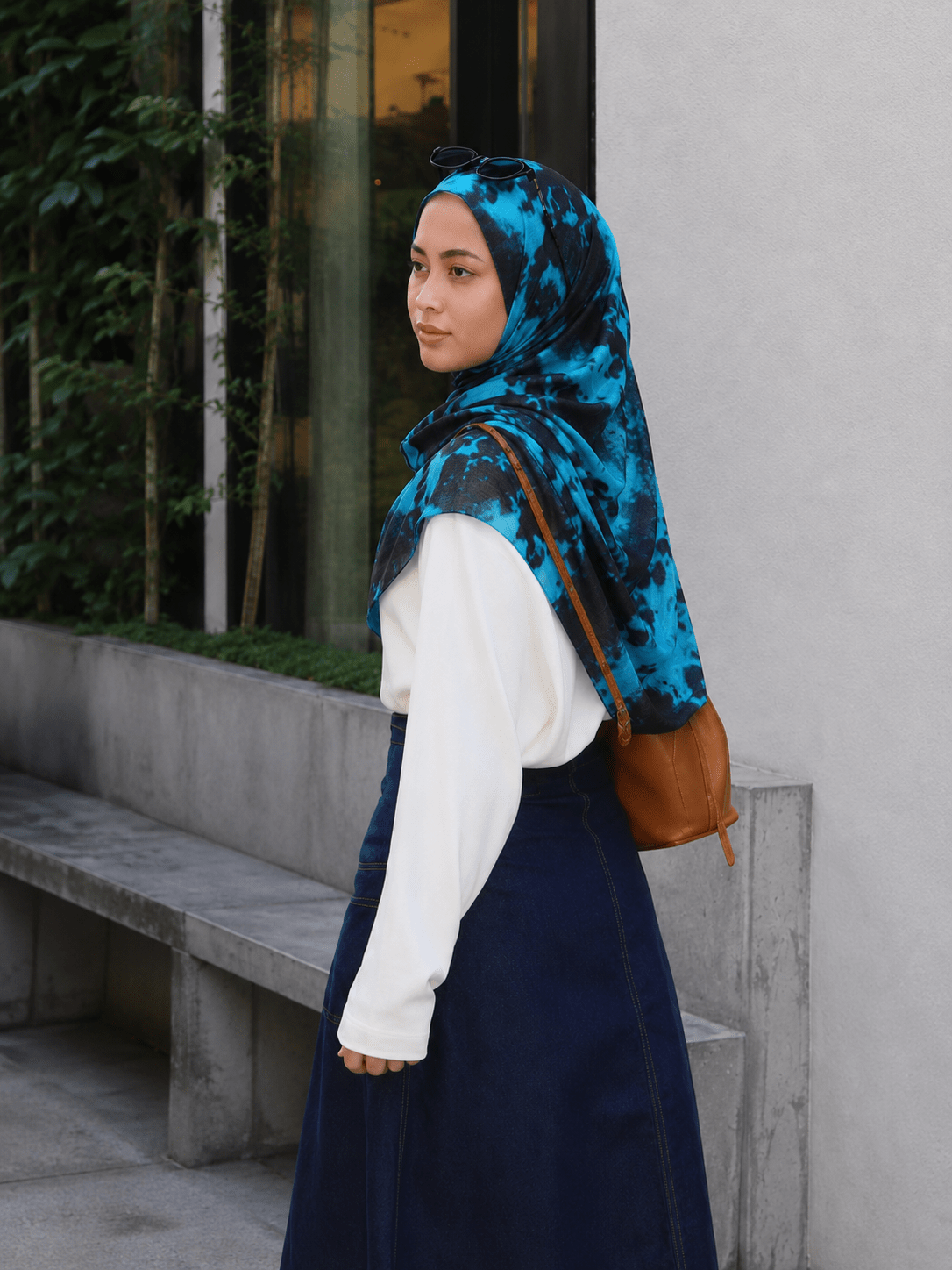 Turquoise Black Marble Mercerized Cotton Hijab | Lunar Elegance