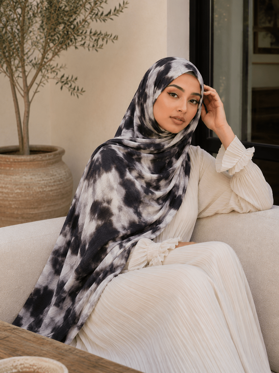 Black Marble Mercerized Cotton Hijab | Lunar Elegance