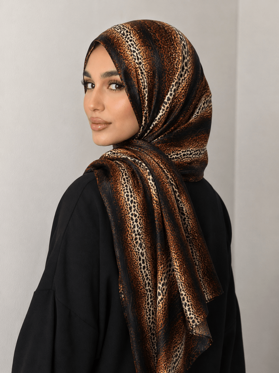 Leopard Gradient Mercerized Cotton Hijab | Lunar Elegance