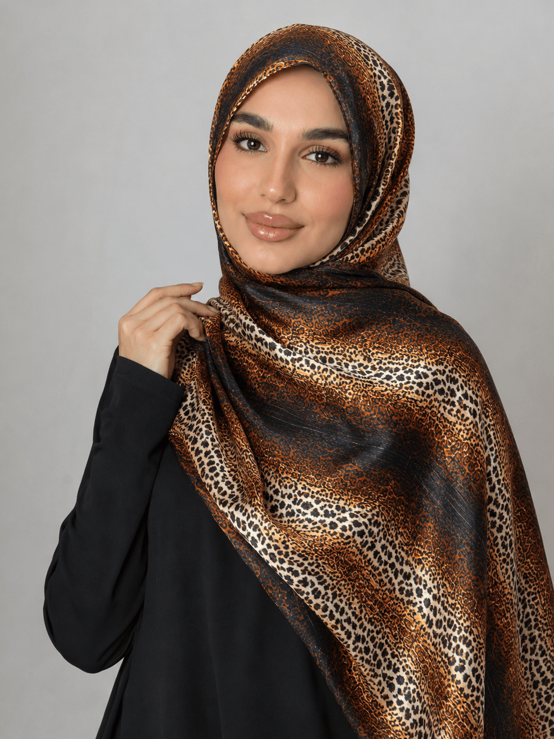 Leopard Gradient Mercerized Cotton Hijab | Lunar Elegance