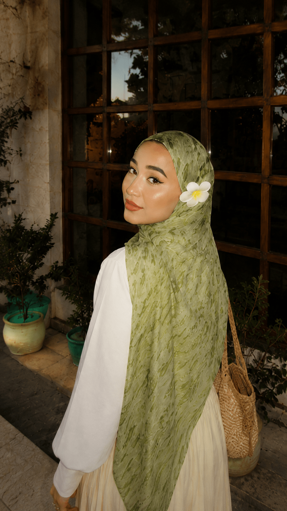 Olive Green Moss Leaf Speckle hijab shawl - view 4