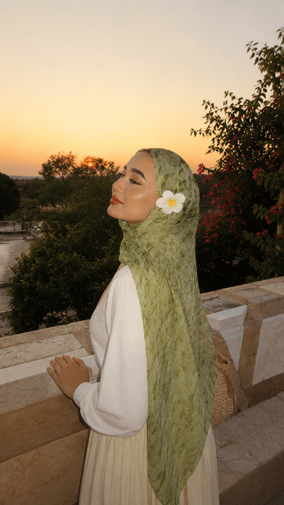 Olive Green Moss Leaf Speckle hijab shawl - view 3