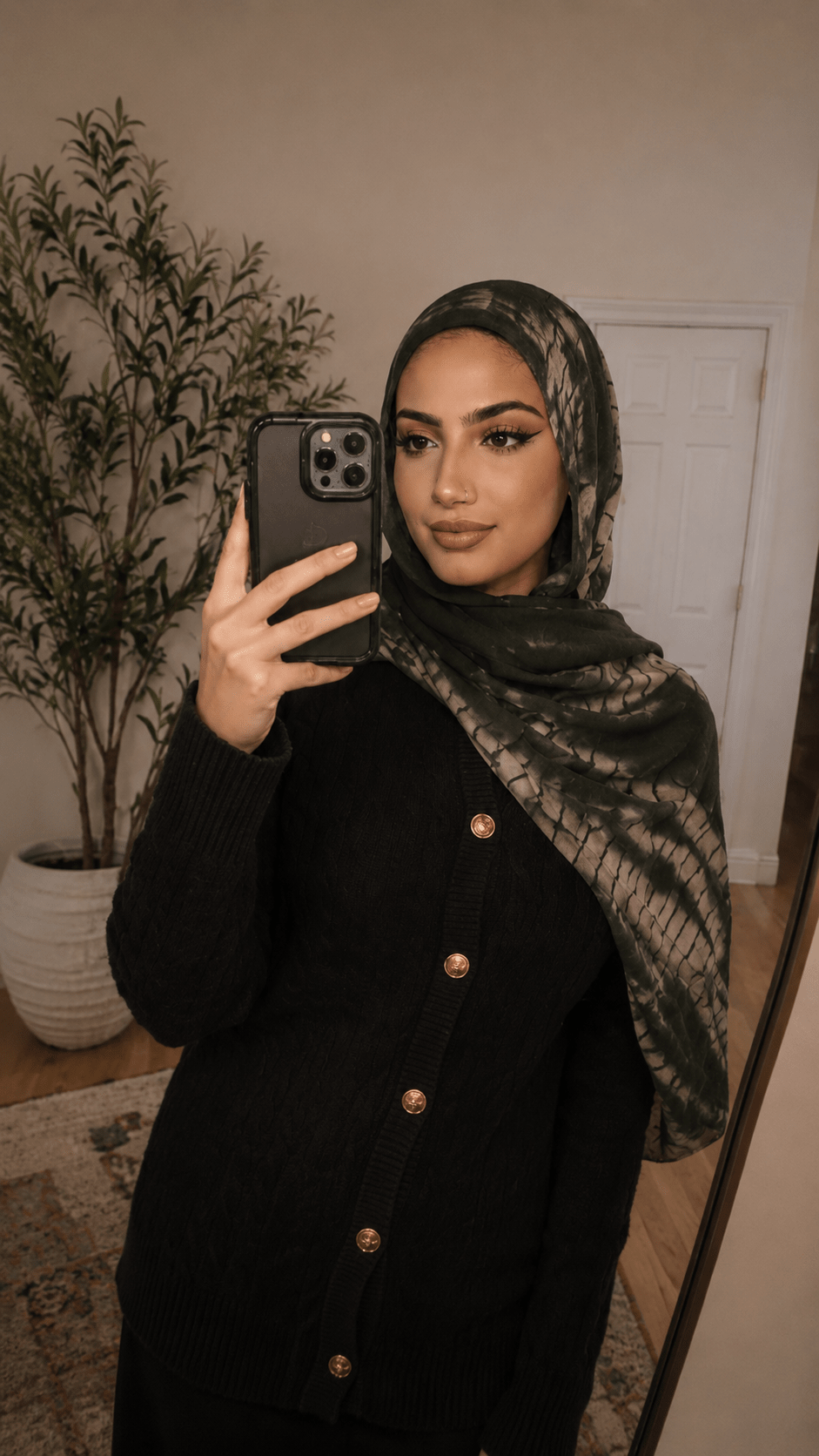 Dark Green White Crackle Tie Dye hijab shawl - view 3